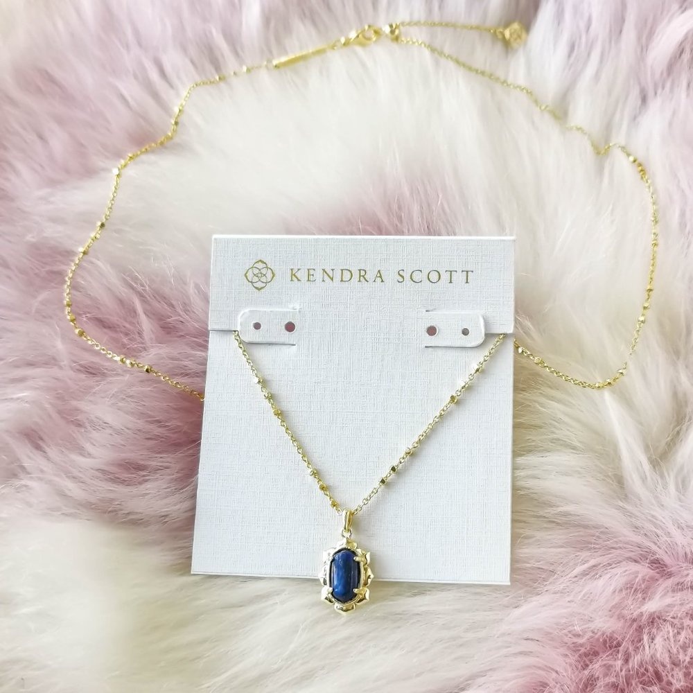 Kendra Scott Gold Piper Blue Lapis Pendant Necklace - Picture 2 of 3